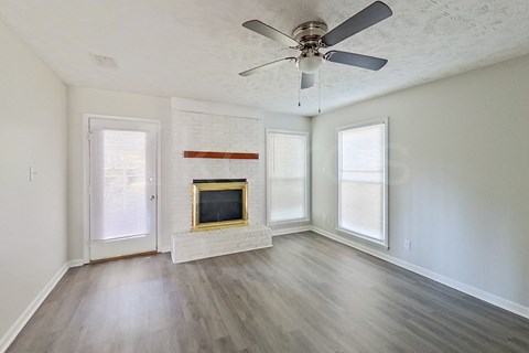 908 Inglewood Ln 3 Beds Apartment for Rent