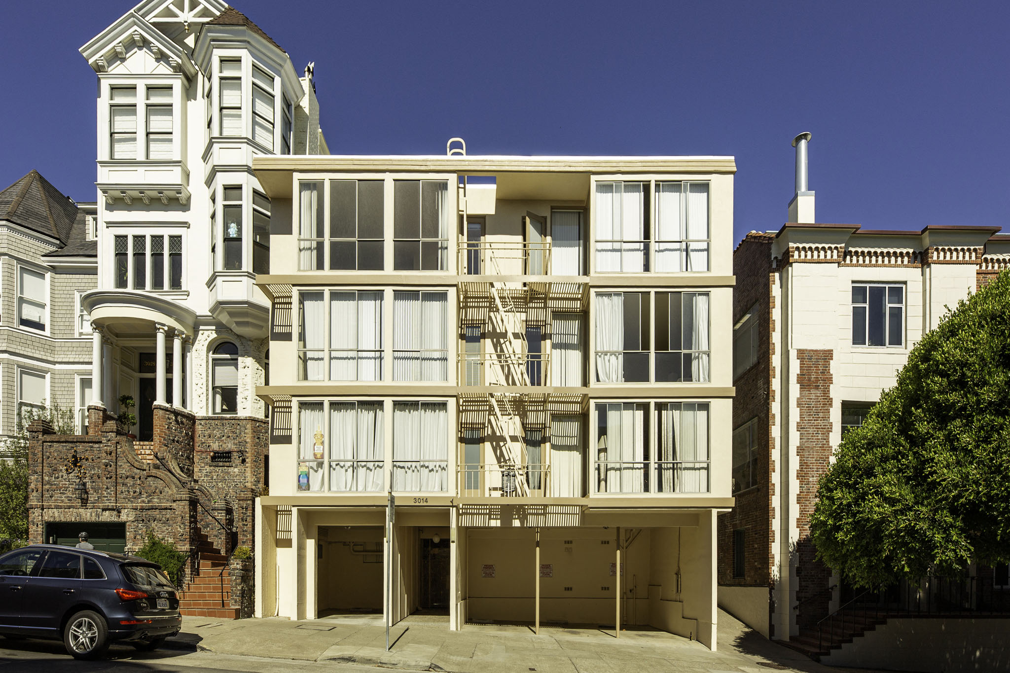 3014 Clay Apartments
