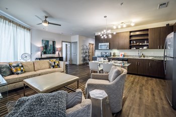 Kitchen 2 - Photo Gallery 4