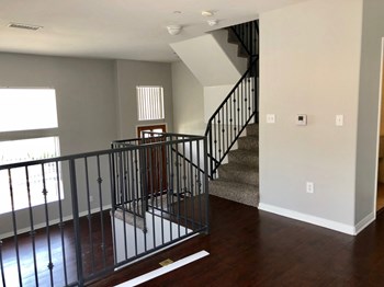 12364 Osborne Street 3 Beds Apartment for Rent - Photo Gallery 5