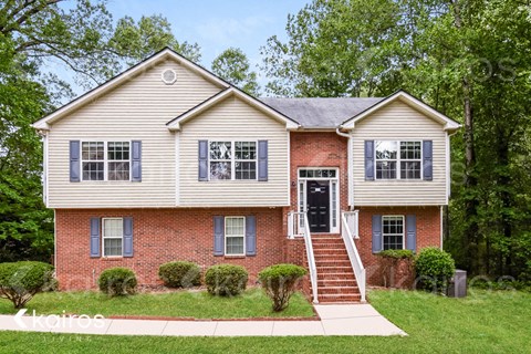 1900 Surrey Trl SE 4 Beds Apartment for Rent