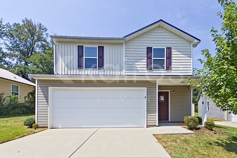 934 Mathis Ave 3 Beds Apartment for Rent