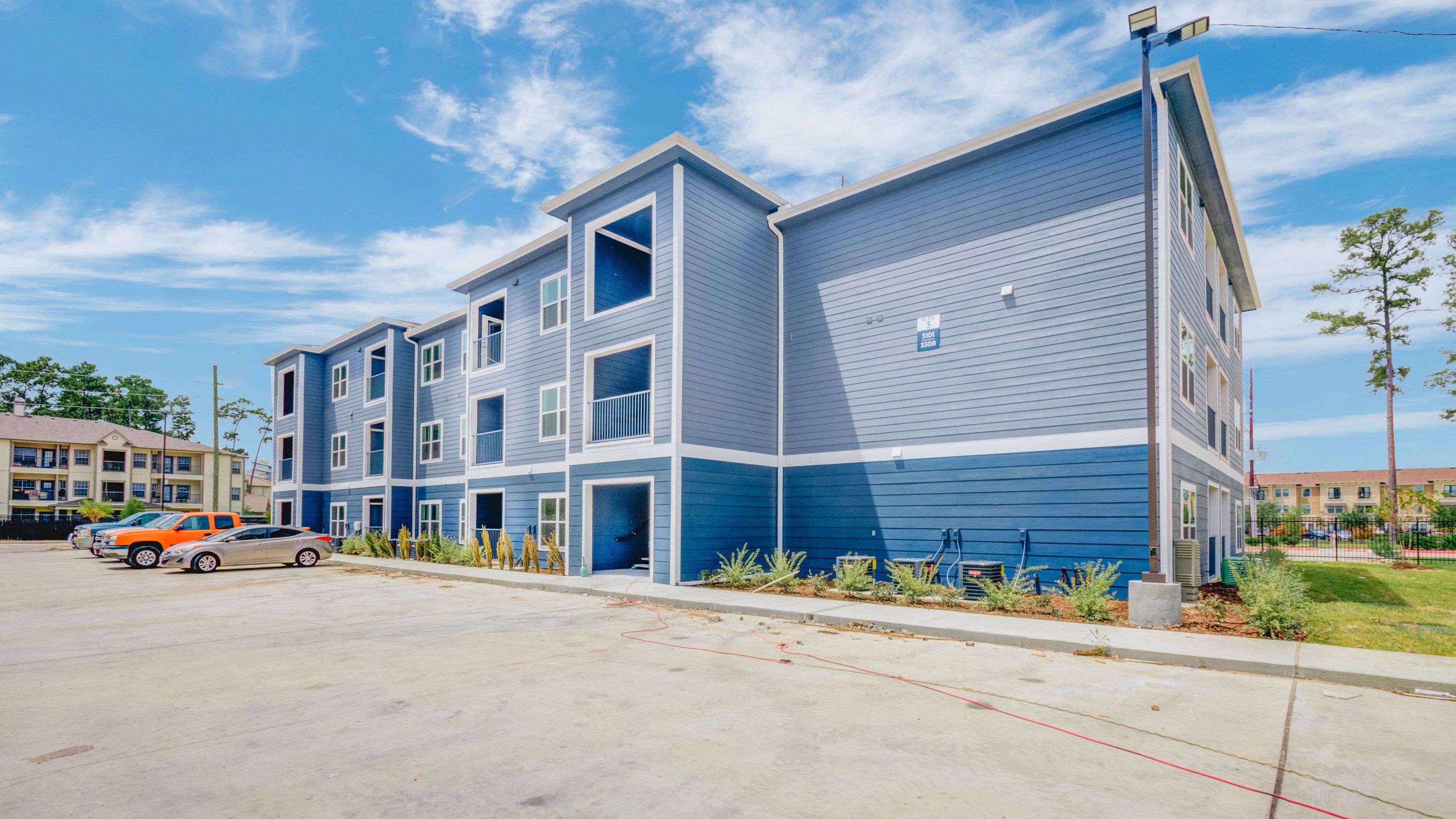 Azul Apartments 14441 Tc Jester Blvd Houston Tx Rentcafe