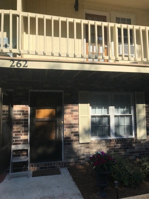 a building with a balcony on top of it