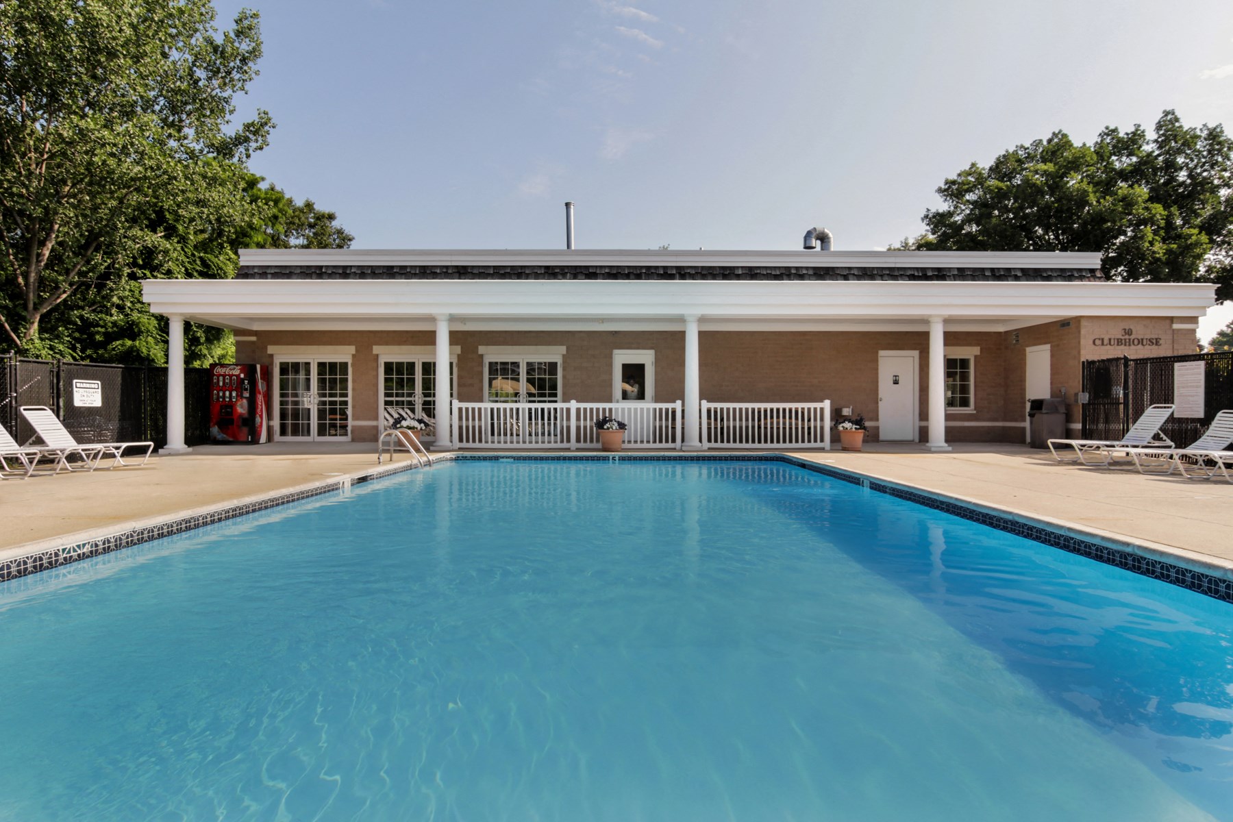 Chateau Chatillon Apartments, 30 Oaklawn Avenue, Cranston, RI - RENTCafé