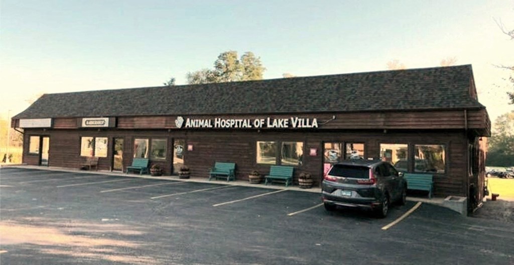 Animal Hospital of Lake Villa is a small building with a parking lot in front.