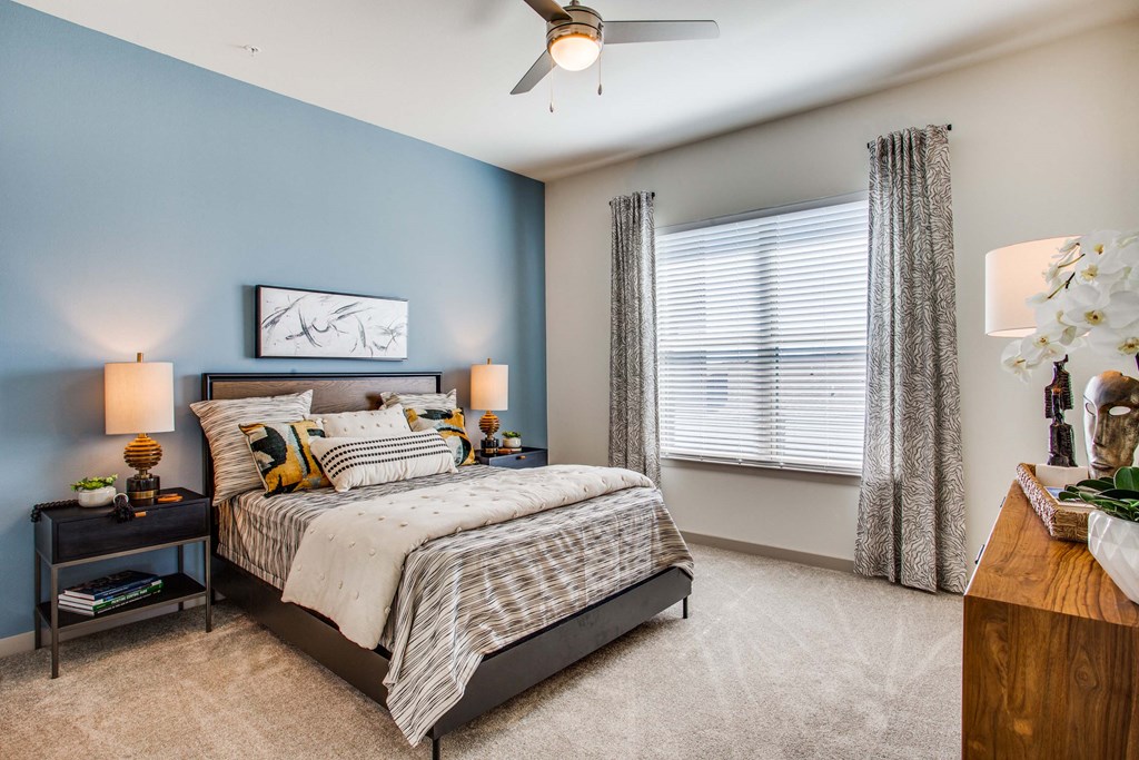 Westloop at the Diamond InterchangeWestloop at the Diamond Interchange Irving TX  primary bedroom