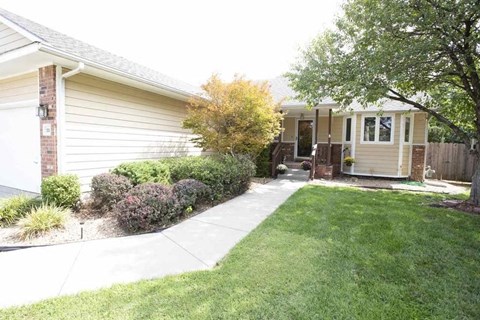 1114 Longford 4 Beds Apartment for Rent