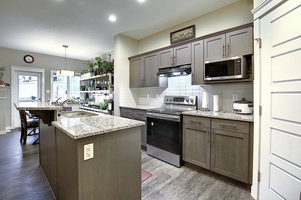 248 Hawks Ridge Boulevard Northwest 3 Beds House for Rent - Photo Gallery 18