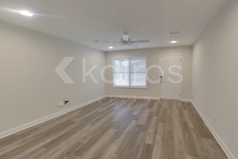 1451 Maxwell Cir 4 Beds Apartment for Rent