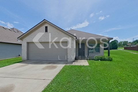 1396 Maxwell Cir 4 Beds Apartment for Rent