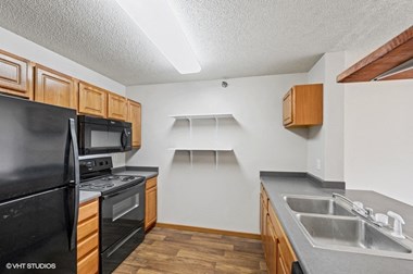 1015 8Th Street SE 3 Beds Apartment for Rent Photo Gallery 1