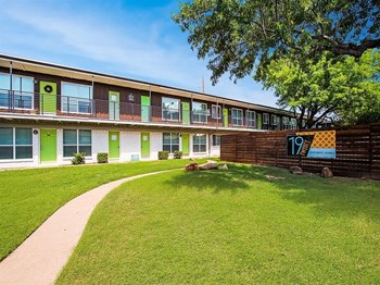 19Twenty - Denton, TX - Amenities