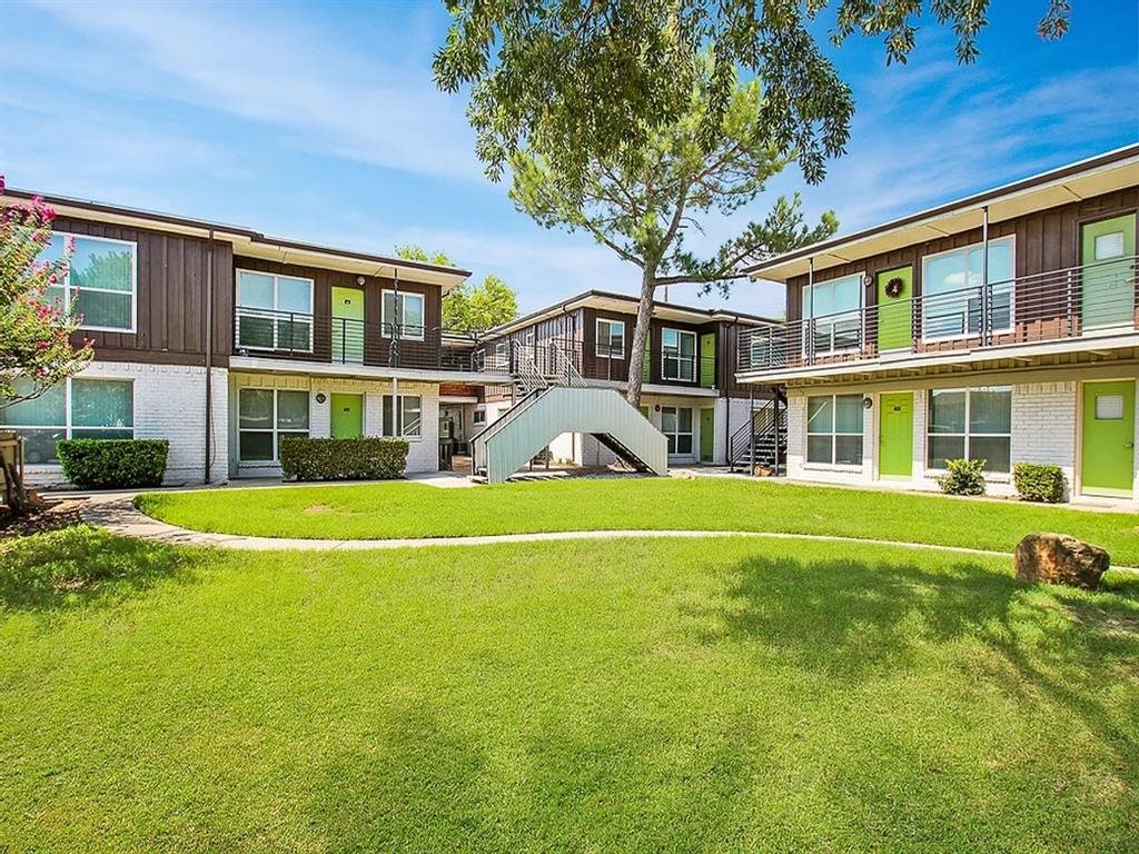 Photos and Video of 19Twenty Apartments in Denton, TX