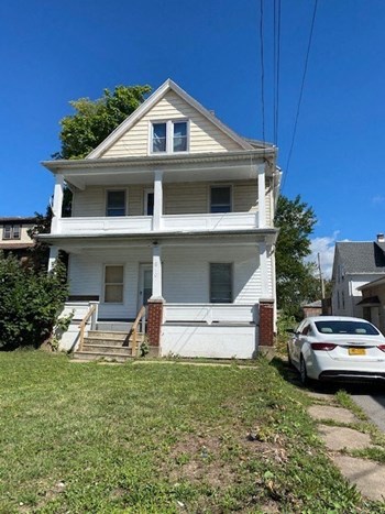 1810 Niagara St. 2 Beds Apartment for Rent