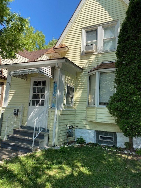 108 Mayer Ave. 3 Beds House for Rent - Photo Gallery 1