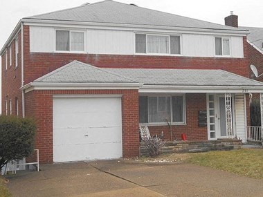 241 BAUMAN AVENUE 2 Beds Apartment for Rent
