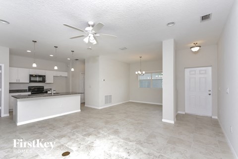 3462 Worthington Ave 3 Beds Apartment for Rent