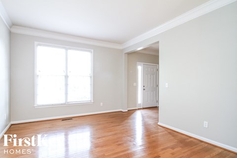 6 Graybark Court 4 Beds Apartment for Rent