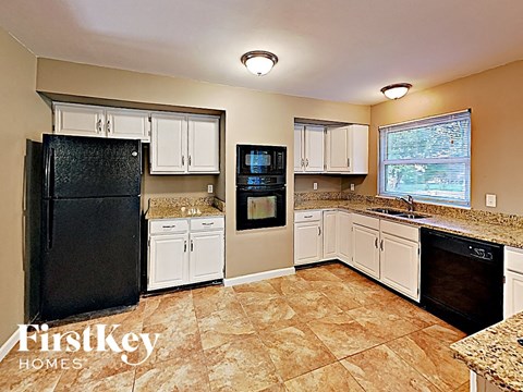6 Rouen Ct 3 Beds Apartment for Rent