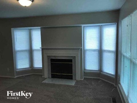11 WOODLAND RIDGE Ct 3 Beds Apartment for Rent