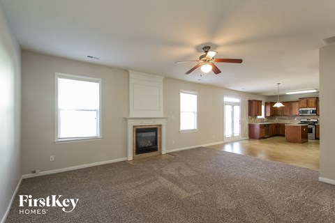 46 Aberdeen Ct 4 Beds Apartment for Rent
