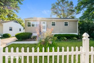 47 S HEATHER Dr 3 Beds Apartment for Rent