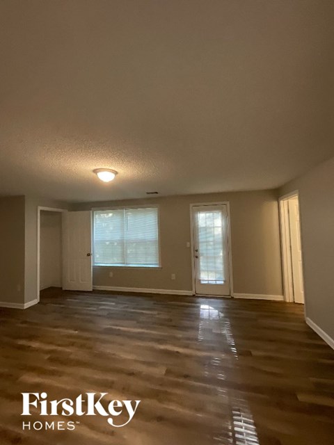 48 Moody Farm Rd 3 Beds Apartment for Rent