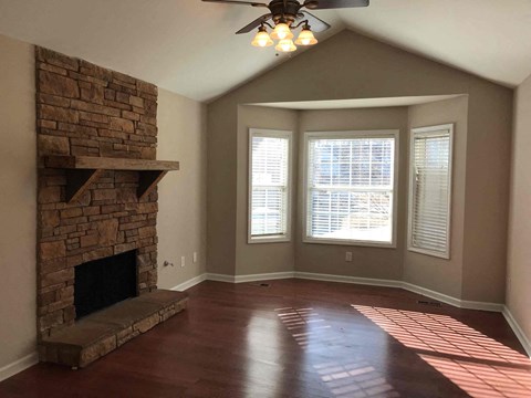 101 Christine Ct 3 Beds Apartment for Rent