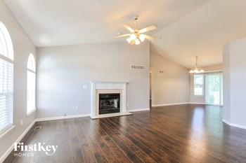 101 W Park Cir 3 Beds House for Rent - Photo Gallery 3