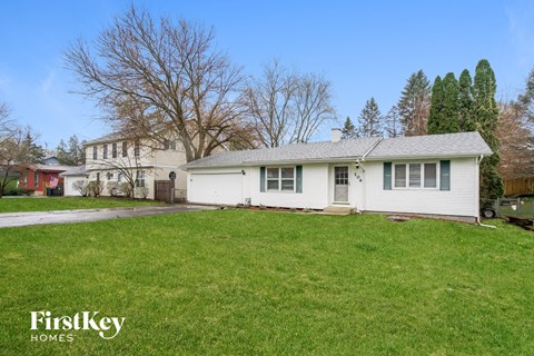 104 E Oak St 3 Beds Apartment for Rent