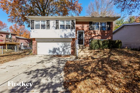 105 ROLAND AVE 3 Beds Apartment for Rent