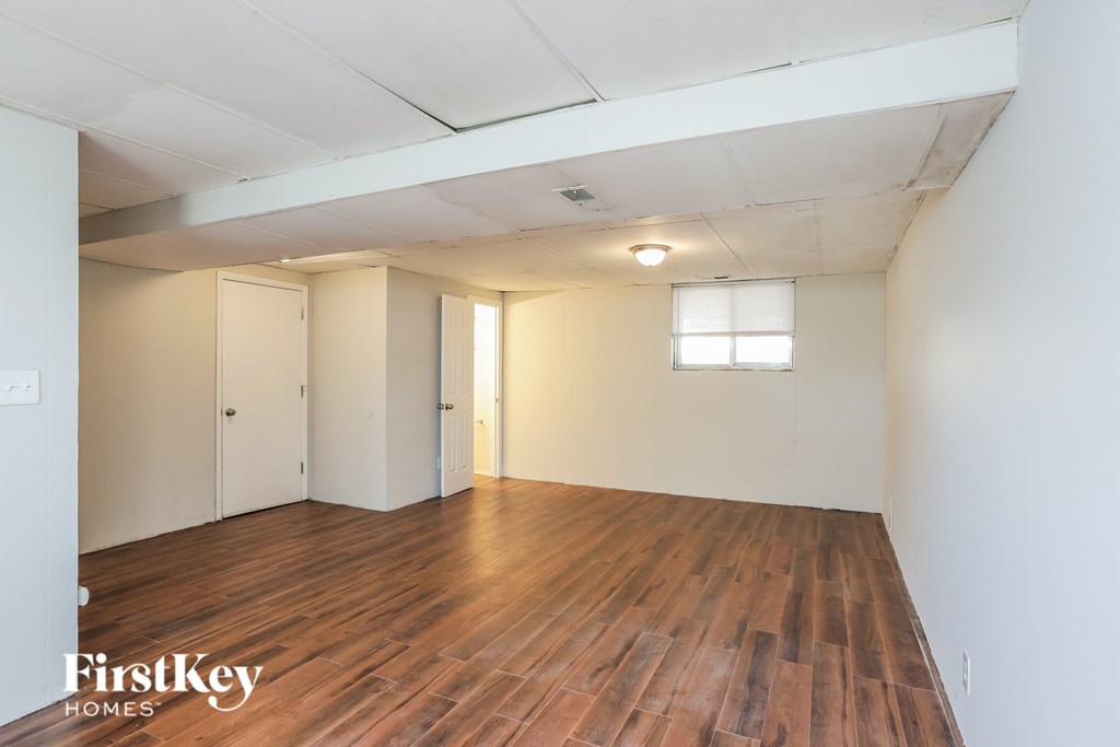 105 ROLAND AVE 3 Beds House for Rent - Photo Gallery 13