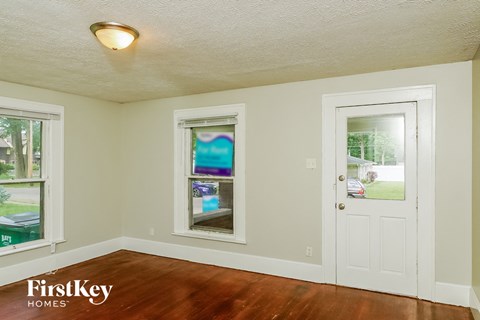 109 Franklin Street 3 Beds Apartment for Rent