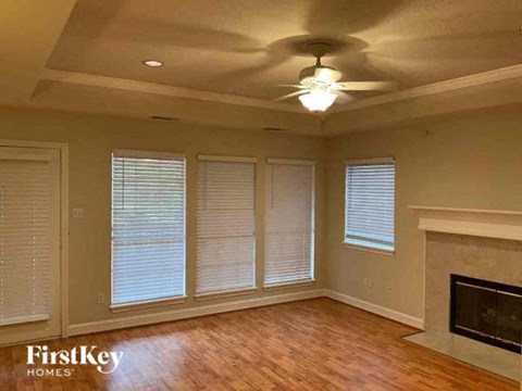 112 Golfview Dr 3 Beds Apartment for Rent