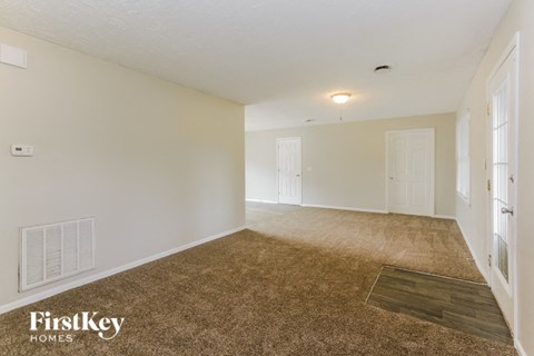 112 Lind Drive 3 Beds Apartment for Rent