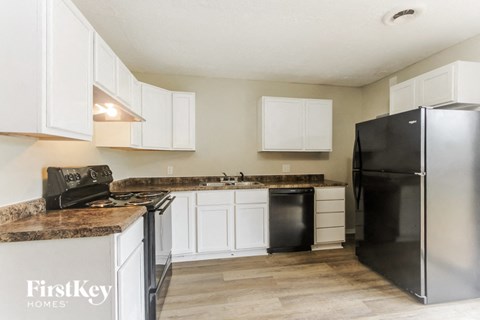 112 Lind Drive 3 Beds Apartment for Rent