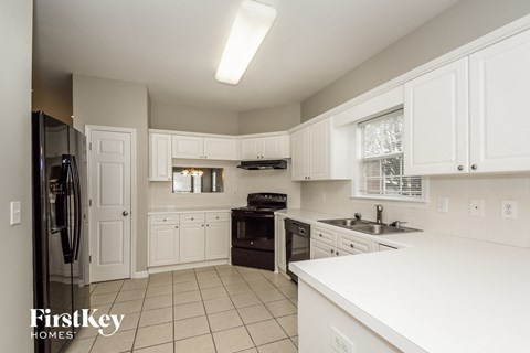117 Cobblestone Ter 3 Beds Apartment for Rent