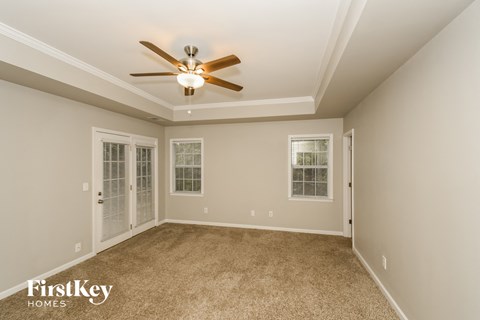 117 Cobblestone Ter 3 Beds Apartment for Rent