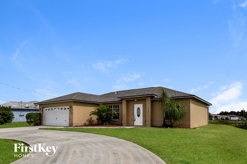117 Blackstone Dr 3 Beds Apartment for Rent