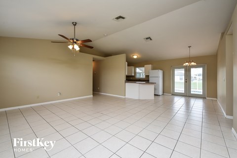 117 Blackstone Dr 3 Beds Apartment for Rent