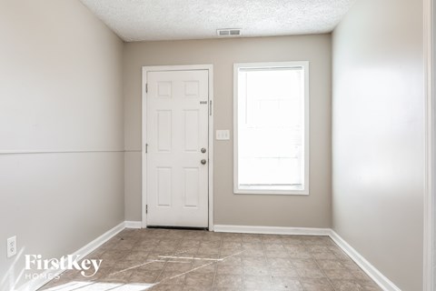120 Grayview CT 3 Beds Apartment for Rent