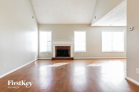 120 Grayview CT 3 Beds Apartment for Rent