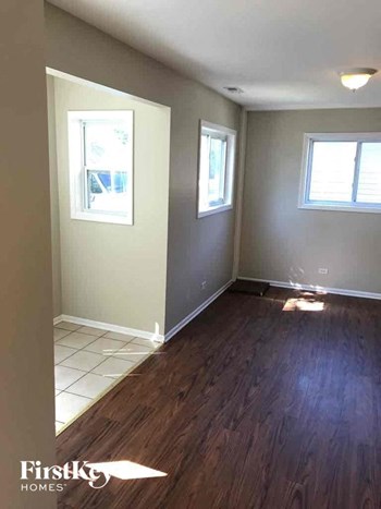 121 Highmoor 4 Beds House for Rent - Photo Gallery 2