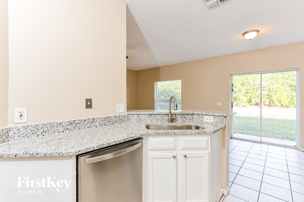 122 Dahl Avenue 4 Beds House for Rent - Photo Gallery 6