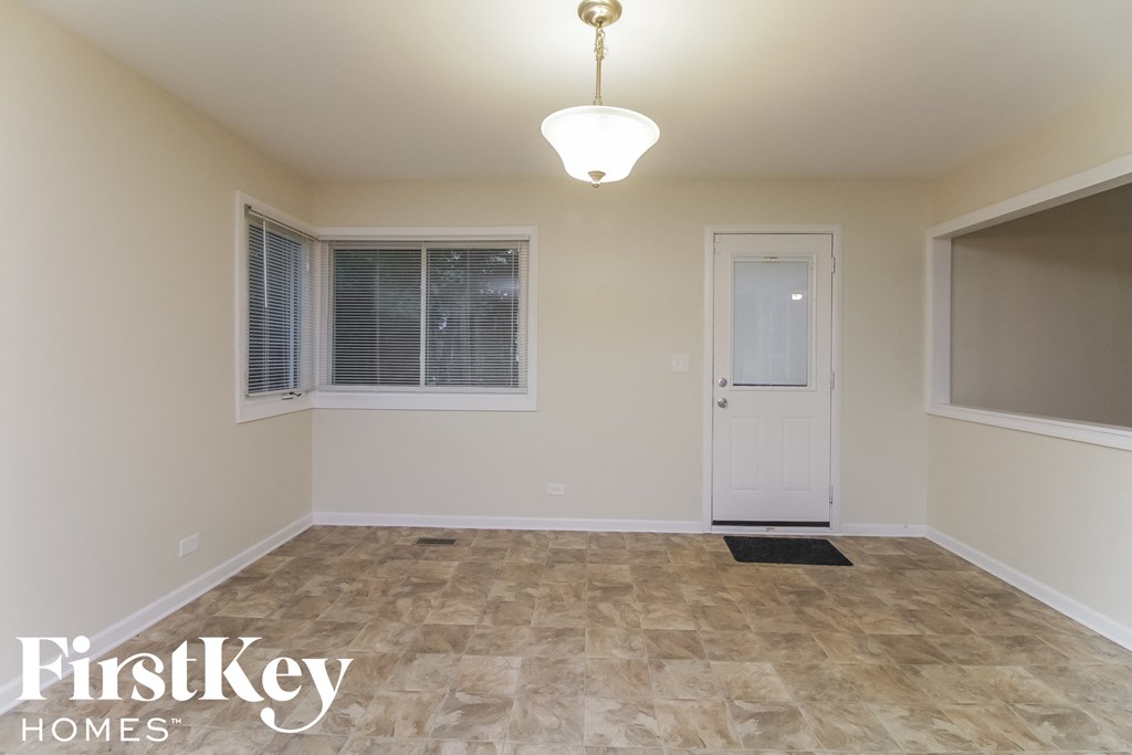 125 S Orchard Dr 3 Beds House for Rent - Photo Gallery 2