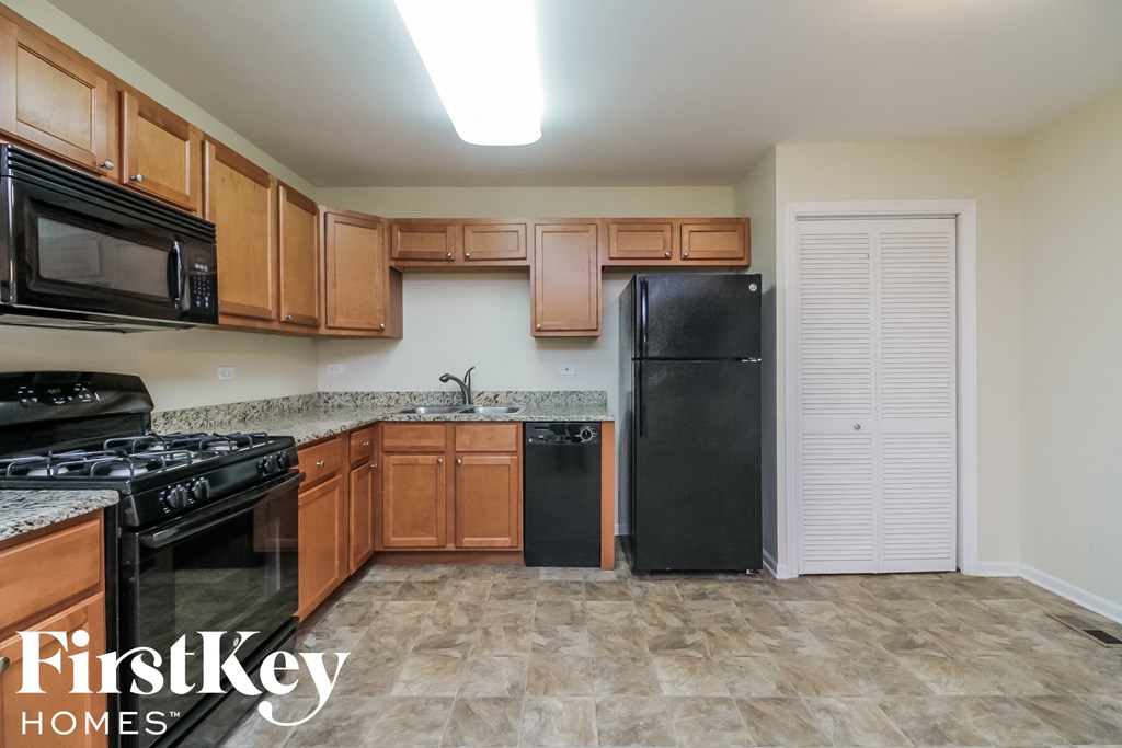 125 S Orchard Dr 3 Beds House for Rent - Photo Gallery 4