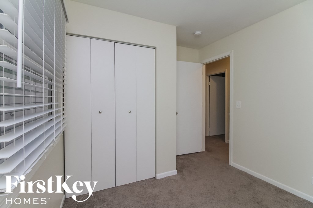 125 S Orchard Dr 3 Beds House for Rent - Photo Gallery 7