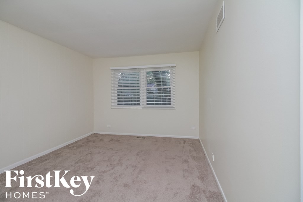 125 S Orchard Dr 3 Beds House for Rent - Photo Gallery 8