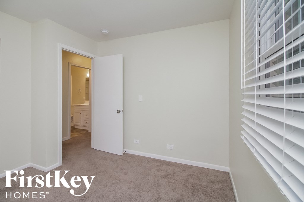 125 S Orchard Dr 3 Beds House for Rent - Photo Gallery 11